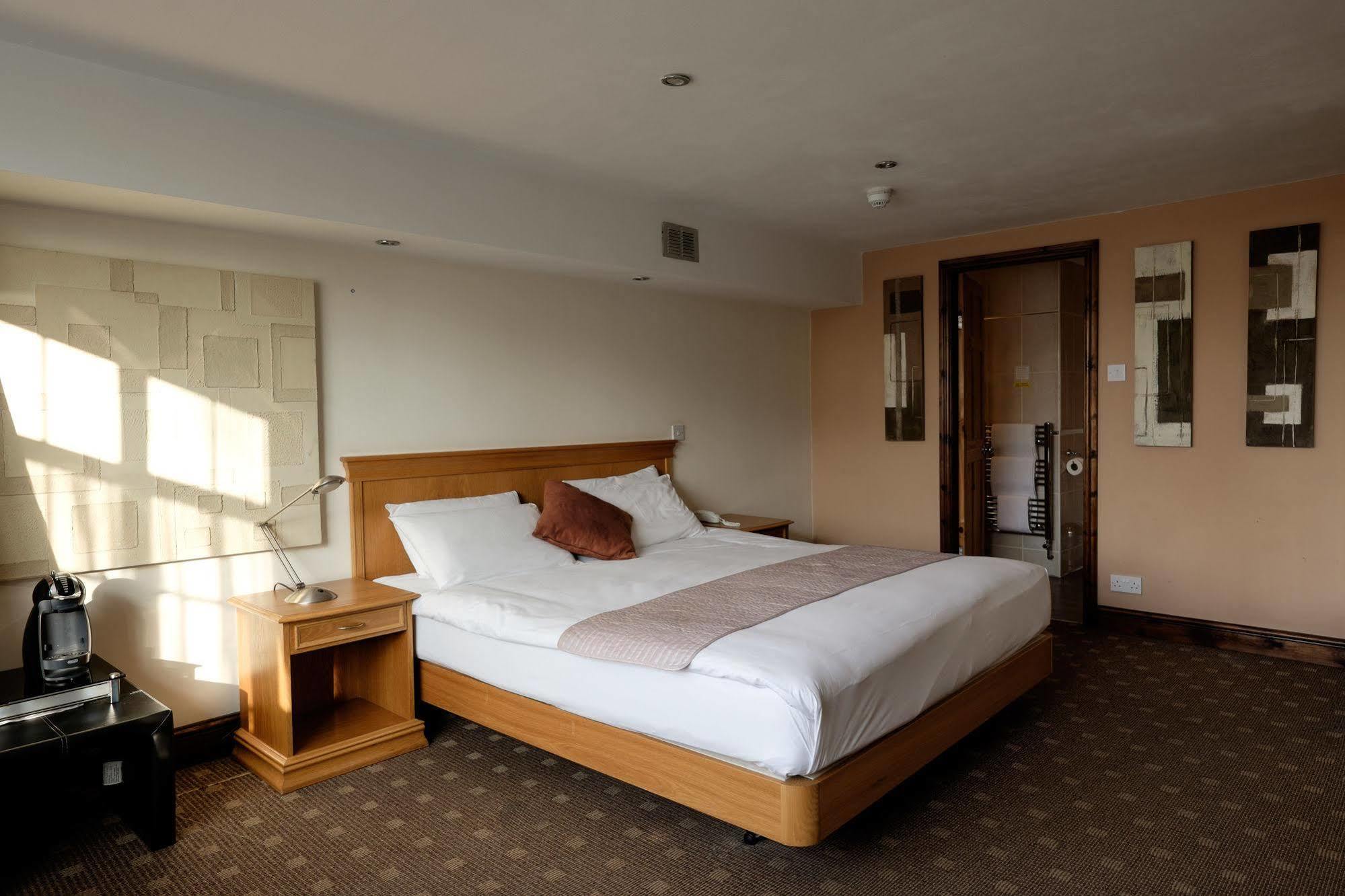 The Cathedral Hotel Lichfield Buitenkant foto