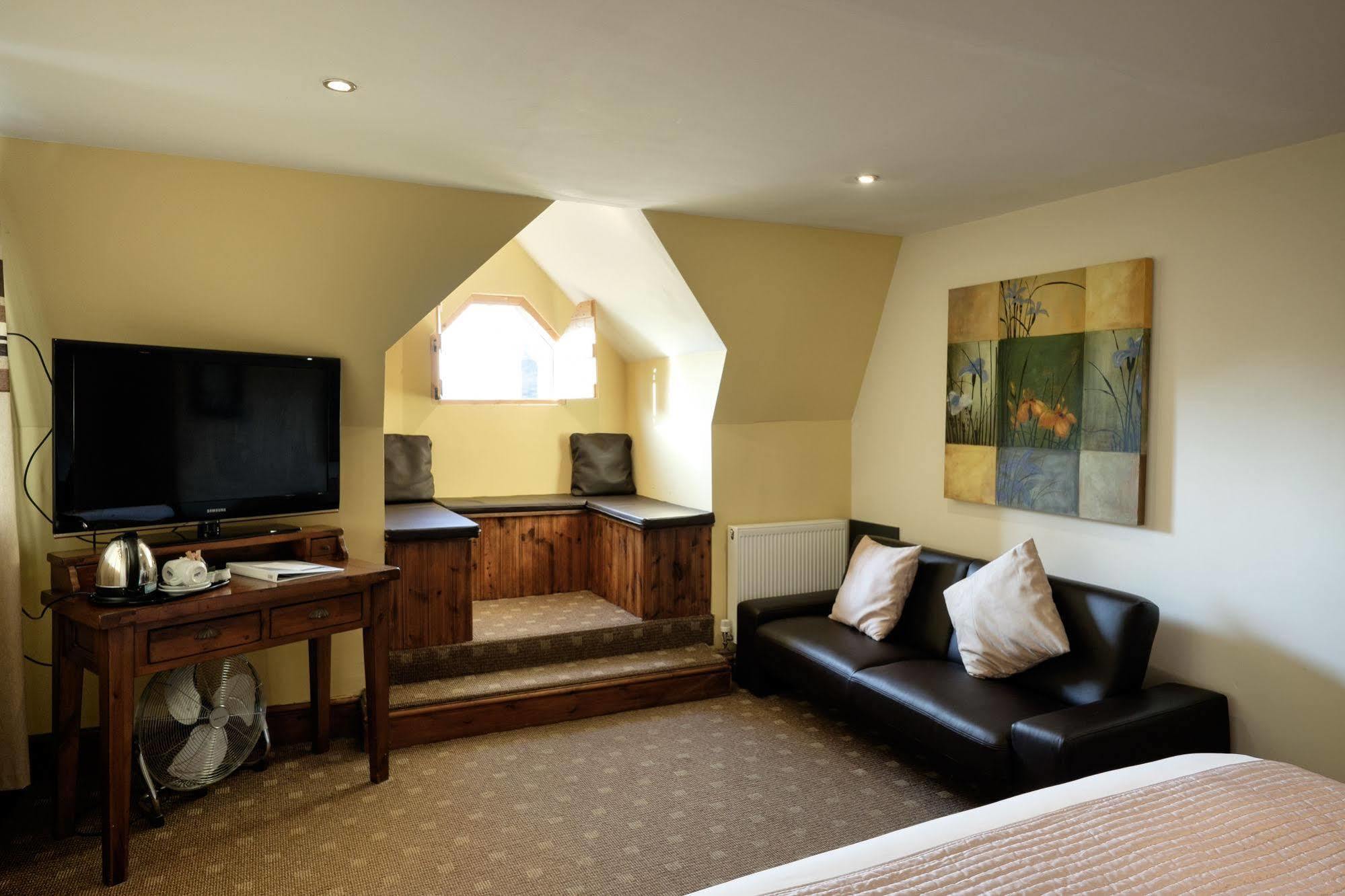 The Cathedral Hotel Lichfield Buitenkant foto