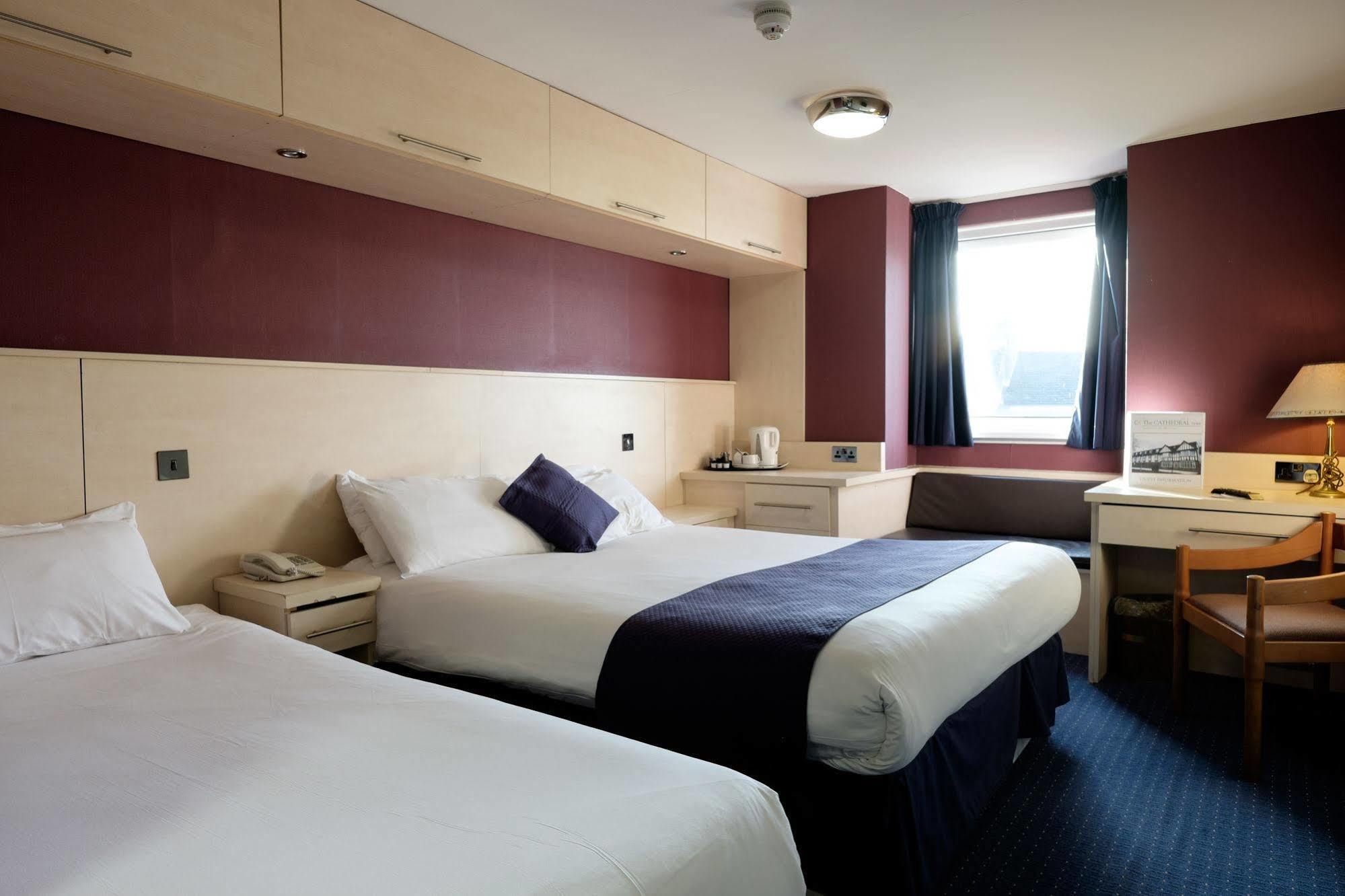 The Cathedral Hotel Lichfield Buitenkant foto